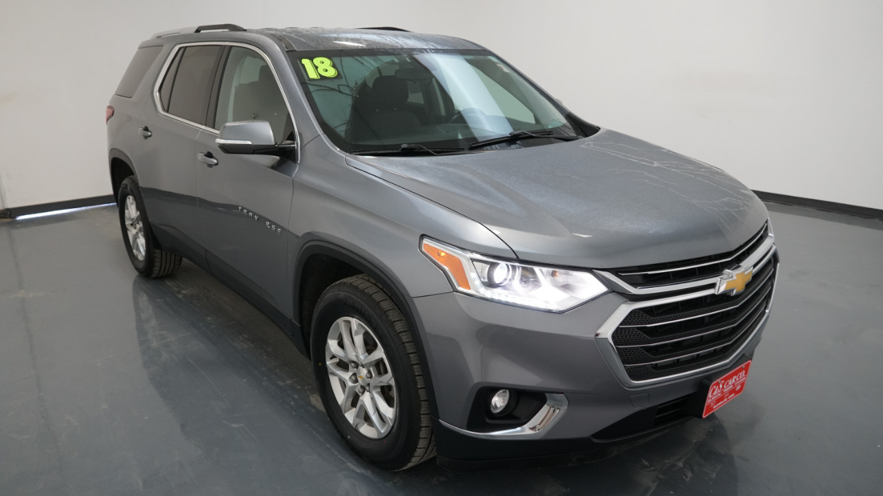 2018 Chevrolet Traverse LT AWD  - D19043  - C & S Car Company II