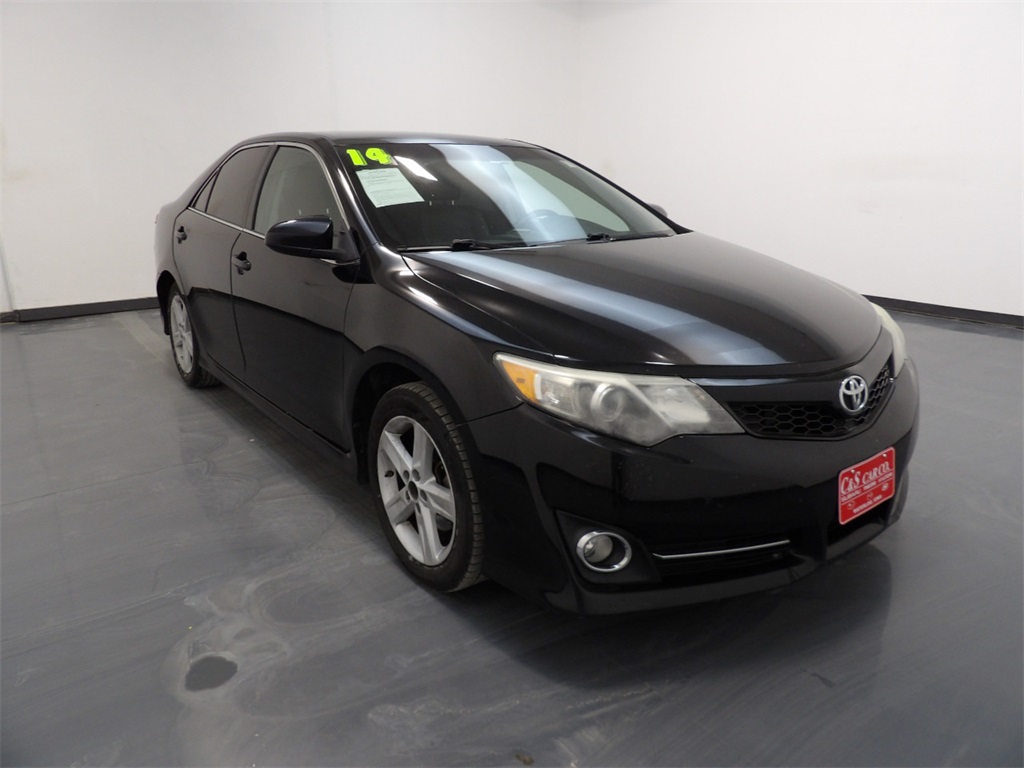 2014 Toyota Camry LE  - CGS1611B  - C & S Car Company