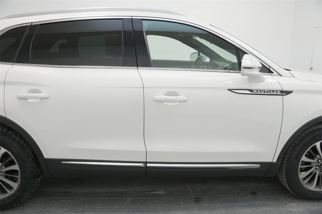 2020 Lincoln Nautilus  - C & S Car Company II