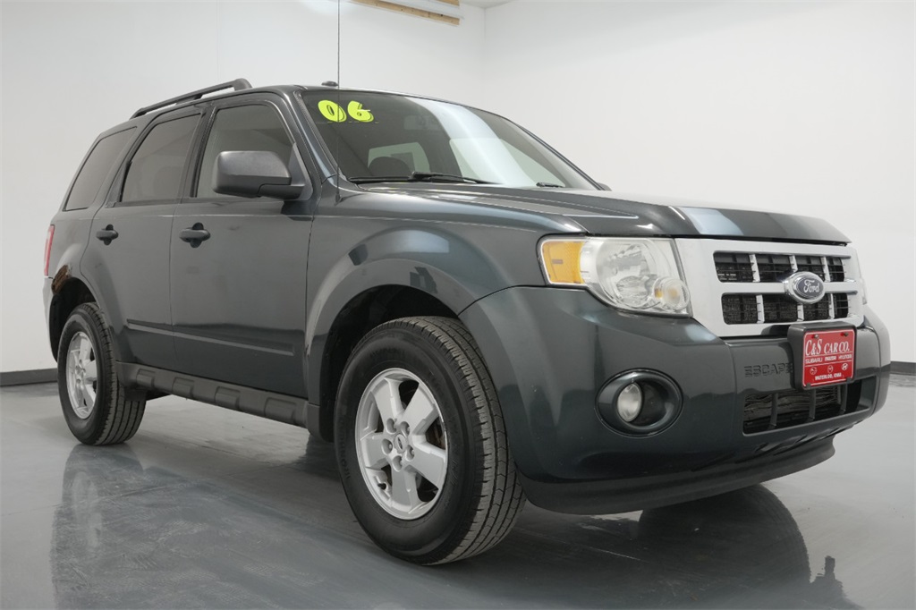 2009 Ford Escape XLT 4WD  - KSB11954B  - C & S Car Company II