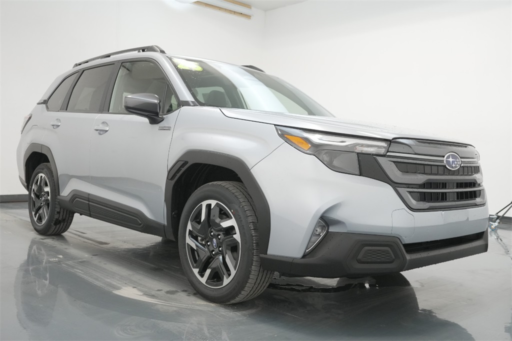 2025 Subaru Forester Premium AWD  - SB12969  - C & S Car Company