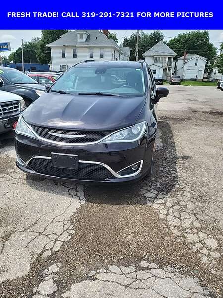 2017 Chrysler Pacifica Touring L Plus for Sale  - KSB12035A  - C & S Car Company II