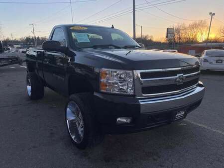 2008 Chevrolet Silverado 1500 LT w/1LT 4WD Regular Cab for Sale  - 12764  - Area Auto Center