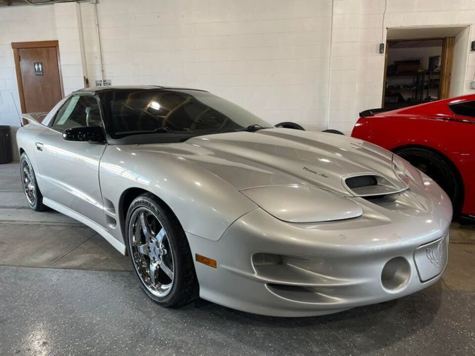 2000 Pontiac Firebird  - Area Auto Center
