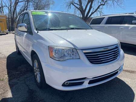 2014 Chrysler Town & Country TOURING L for Sale  - 12470  - Area Auto Center