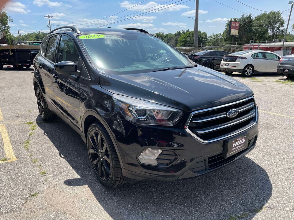 2019 Ford Escape SE 4WD  - 12846  - Area Auto Center