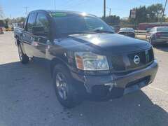 2006 Nissan Titan XE 2