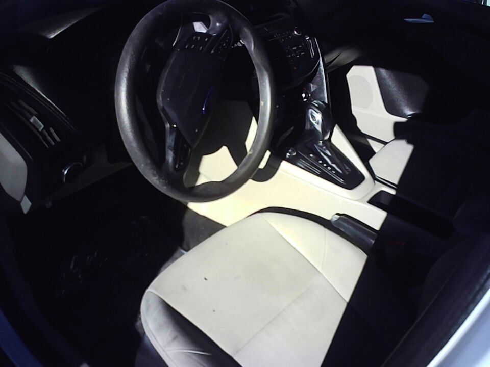 2016 Ford Focus  - Country Auto
