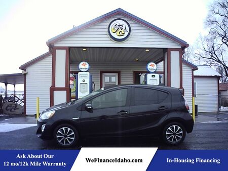 2016 Toyota Prius c  - Country Auto