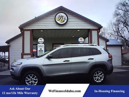 2014 Jeep Cherokee Latitude 4WD for Sale  - 10296  - Country Auto