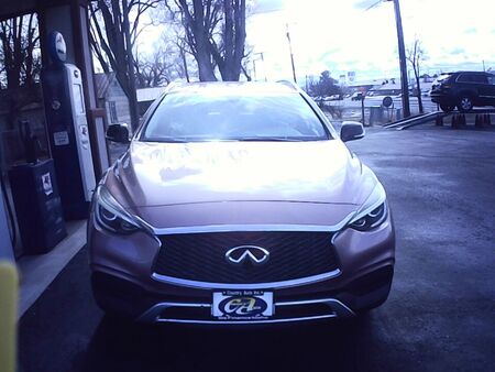 2017 Infiniti QX30  - Country Auto