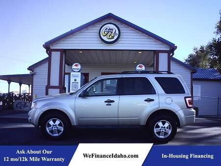 2011 Ford Escape XLT for Sale  - 10178LR  - Country Auto