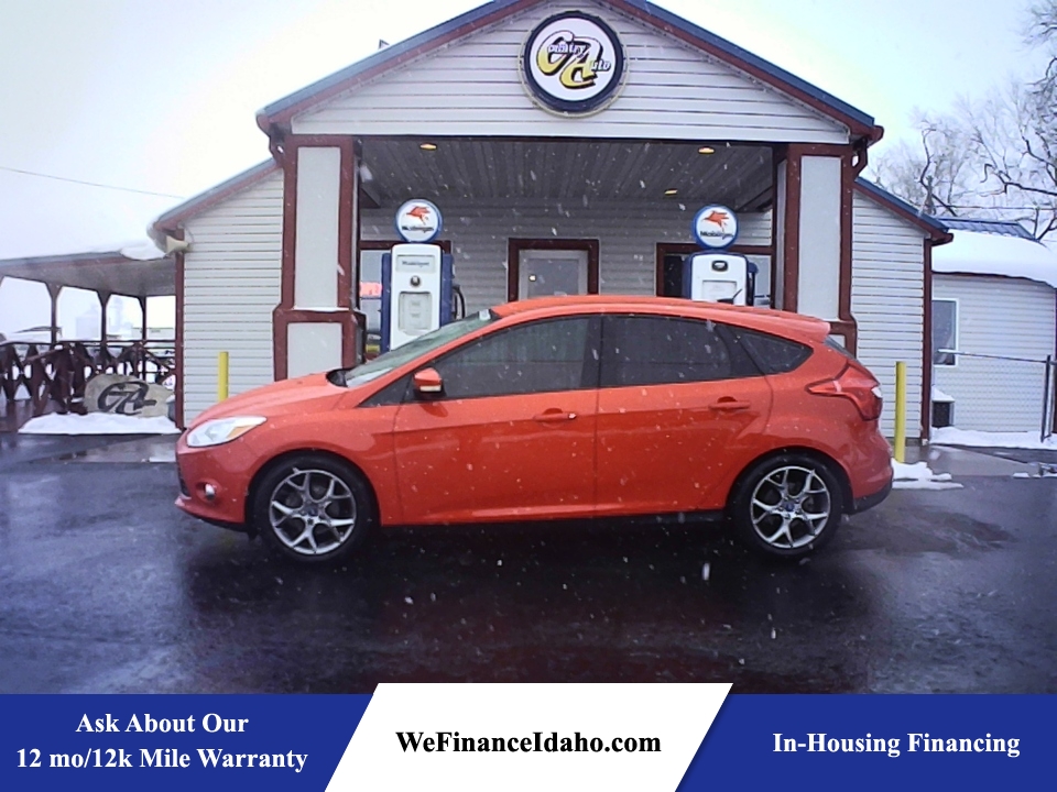 2013 Ford Focus SE  - 9910  - Country Auto