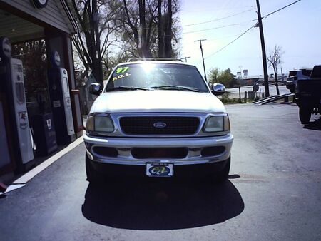 1997 Ford Expedition  - Country Auto