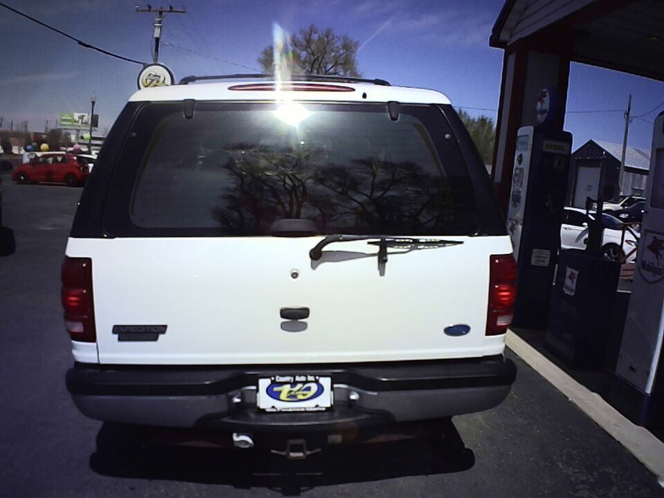 1997 Ford Expedition  - Country Auto