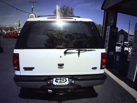 1997 Ford Expedition  - Country Auto