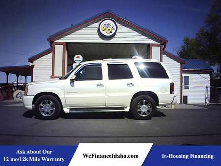 2002 Cadillac Escalade AWD for Sale  - 10390  - Country Auto