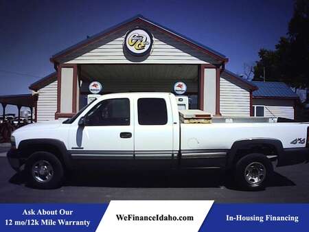 2000 Chevrolet K2500 LS 4WD Extended Cab for Sale  - 10085R  - Country Auto