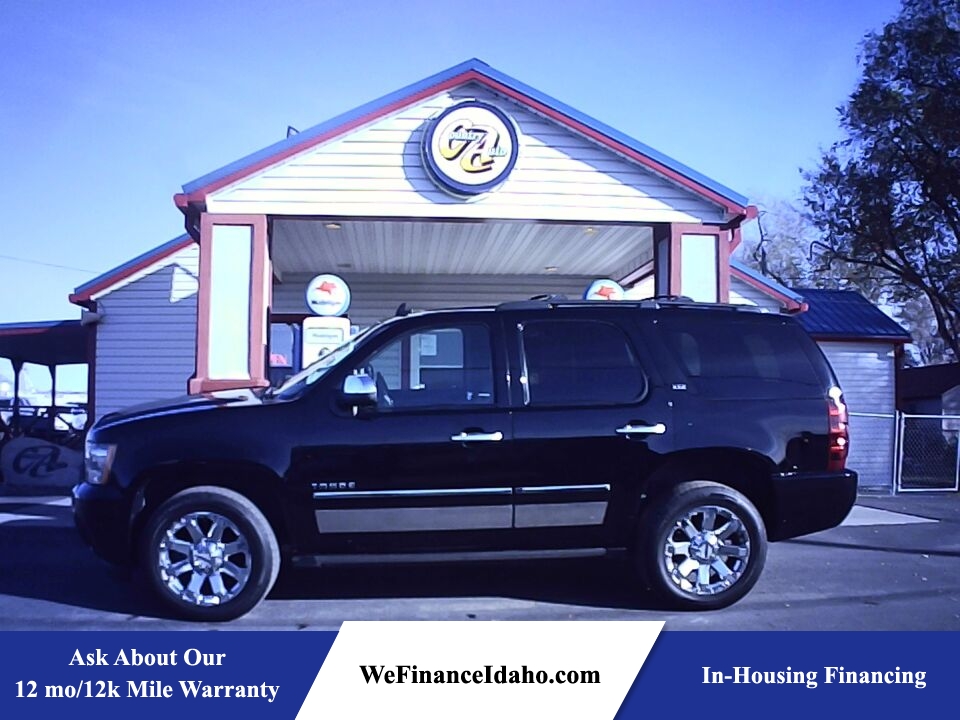 2013 Chevrolet Tahoe LTZ 4WD  - 10262  - Country Auto