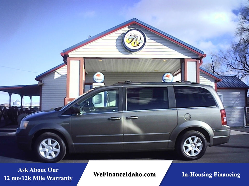 2010 Chrysler Town & Country Touring Plus  - 9853  - Country Auto