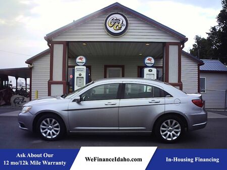 2013 Chrysler 200  - Country Auto