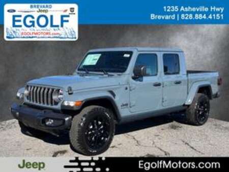 2025 Jeep Gladiator NightHawk for Sale  - 22438  - Egolf Motors