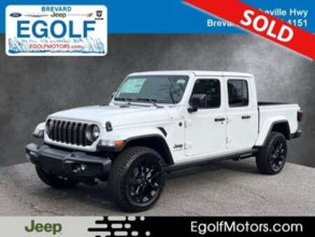 2025 Jeep Gladiator NightHawk for Sale  - 22445  - Egolf Motors