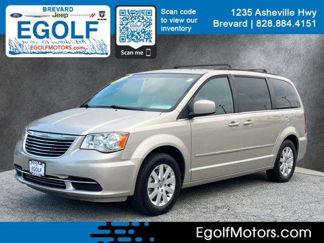 2015 Chrysler Town & Country LX