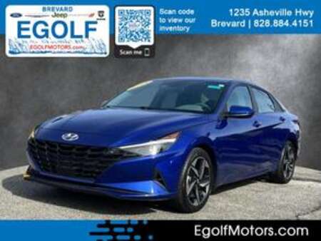2023 Hyundai Elantra SEL for Sale  - 11449  - Egolf Motors