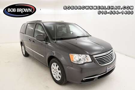 2016 Chrysler Town & Country Touring for Sale  - W280159  - Bob Brown Merle Hay