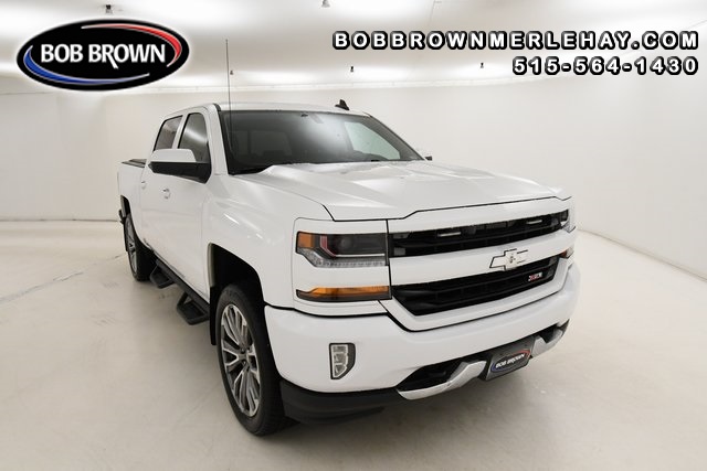 2017 Chevrolet Silverado 1500 LT 4WD Crew Cab  - W161422  - Bob Brown Merle Hay