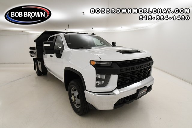 2022 Chevrolet Silverado 3500HD 4X4 CREW CAB WITH DUMP BODY 1 OWNER 4WD  - W223148  - Bob Brown Merle Hay