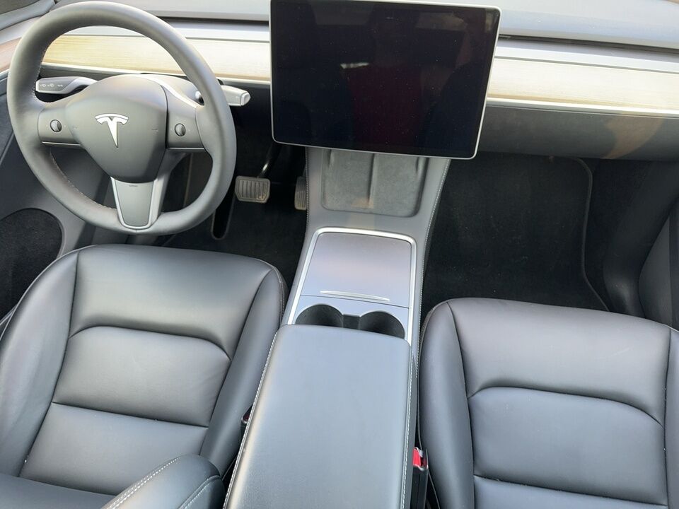 2023 Tesla Model Y  - Blainville Chrysler