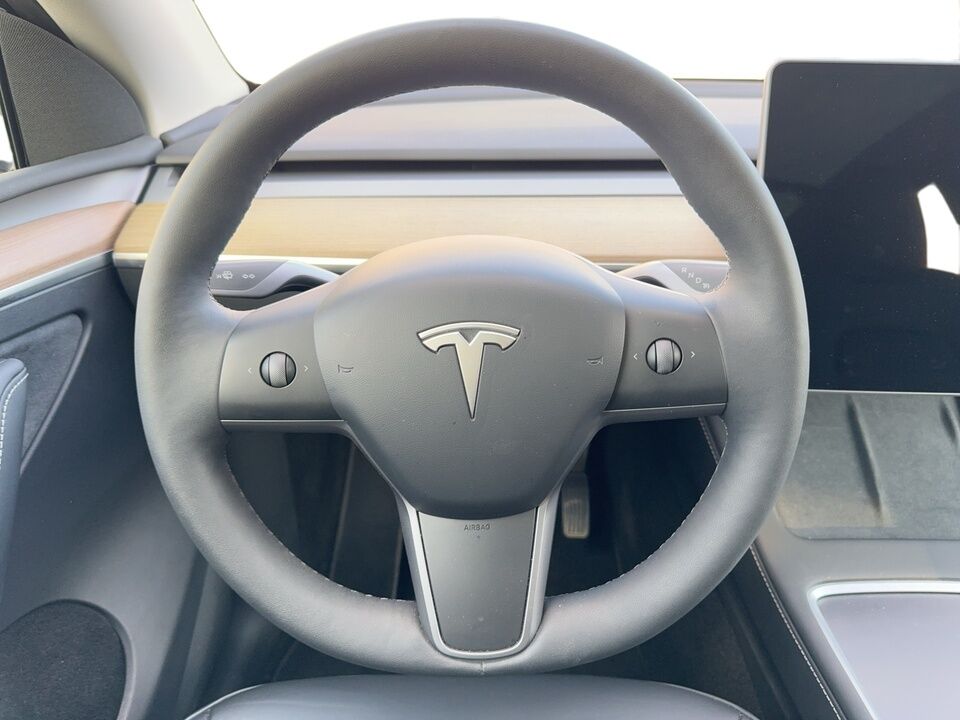 2023 Tesla Model Y  - Blainville Chrysler