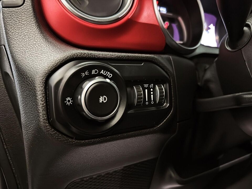 2021 Jeep Wrangler  - Blainville Chrysler