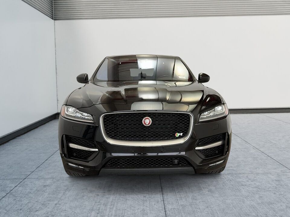 2017 Jaguar F-PACE  - Desmeules Chrysler