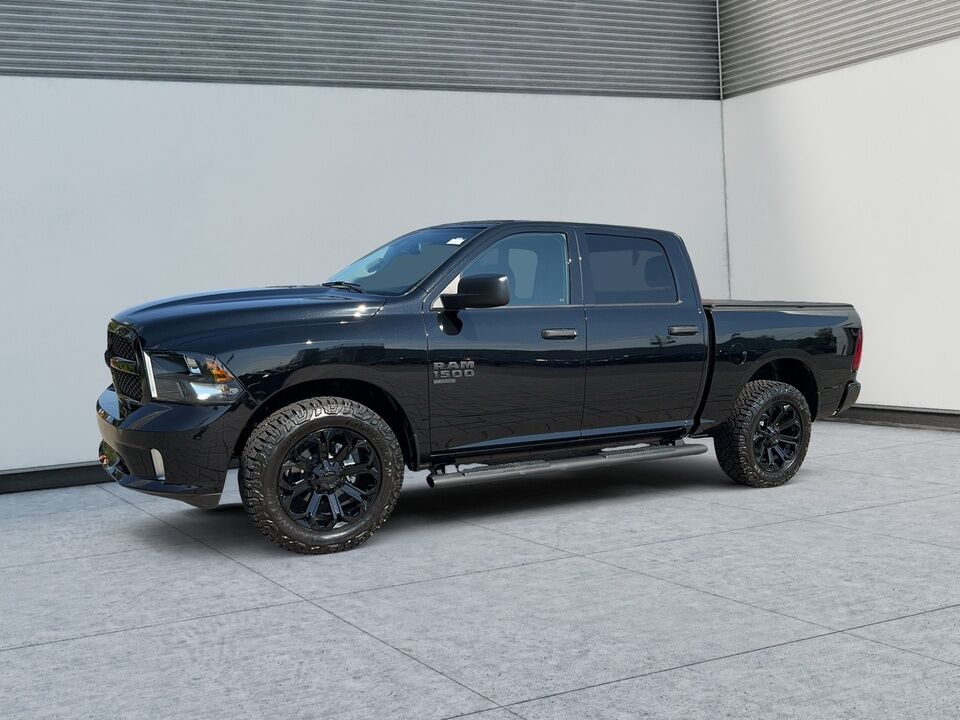 2023 Ram 1500 Classic  - Blainville Chrysler