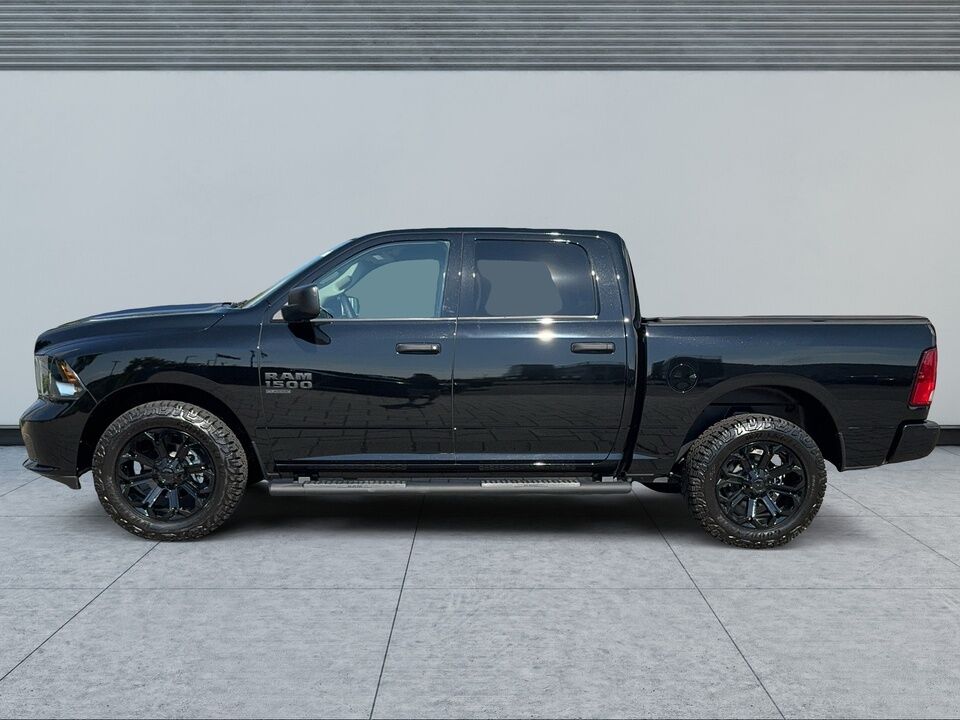 2023 Ram 1500 Classic  - Blainville Chrysler