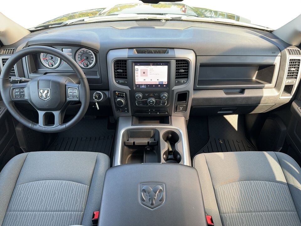 2023 Ram 1500 Classic  - Blainville Chrysler