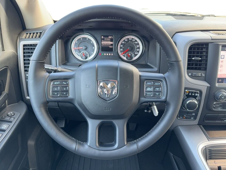 2023 Ram 1500 Classic  - Blainville Chrysler