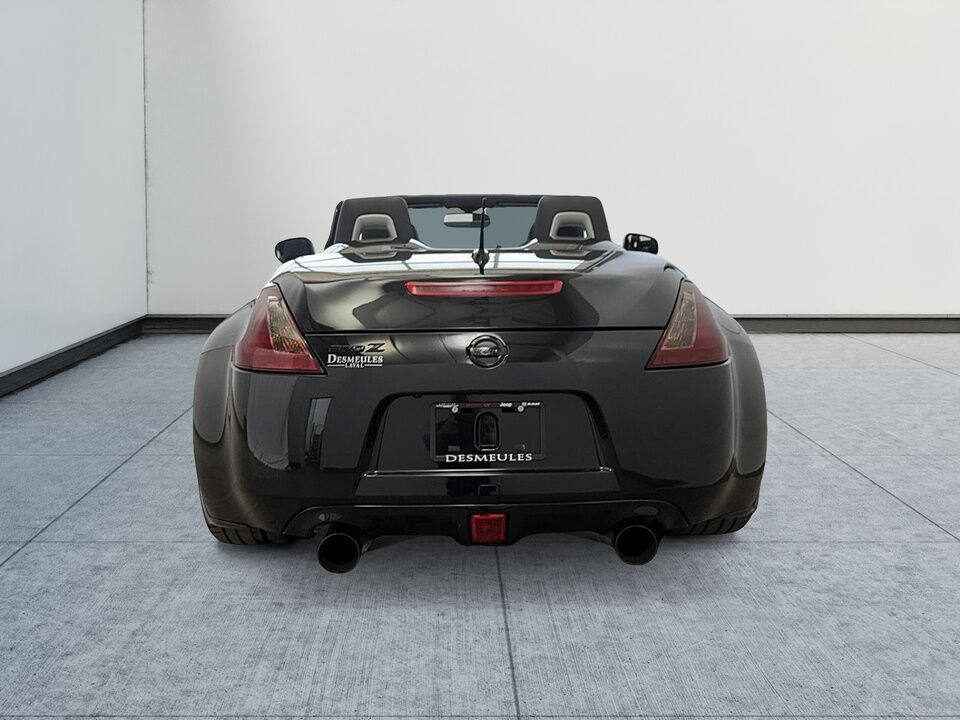 2016 Nissan 370Z  - Desmeules Chrysler