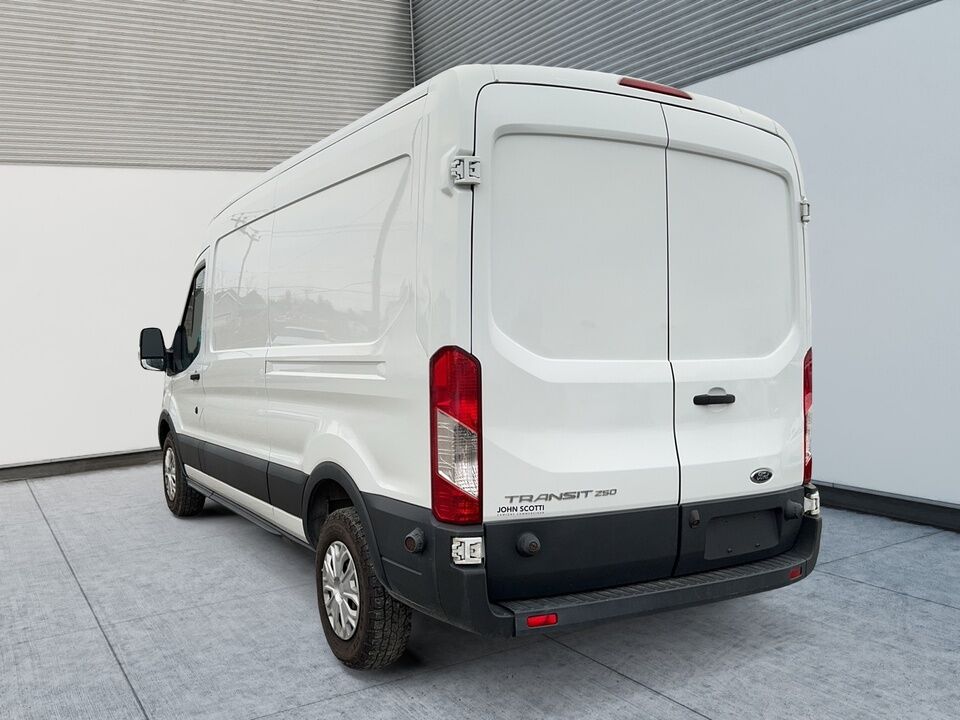 2017 Ford Transit  - Desmeules Chrysler