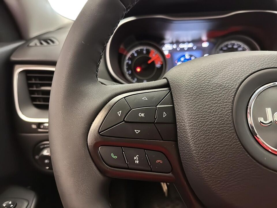 2023 Jeep Cherokee  - Desmeules Chrysler