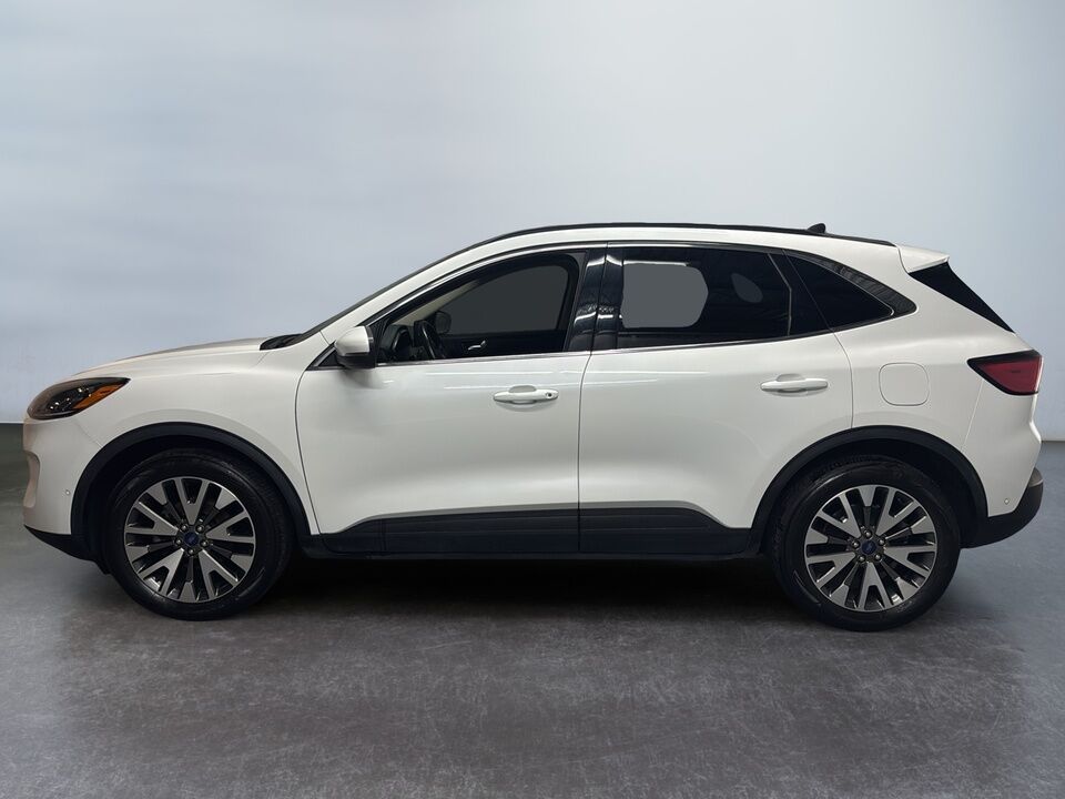 2020 Ford Escape  - Desmeules Chrysler