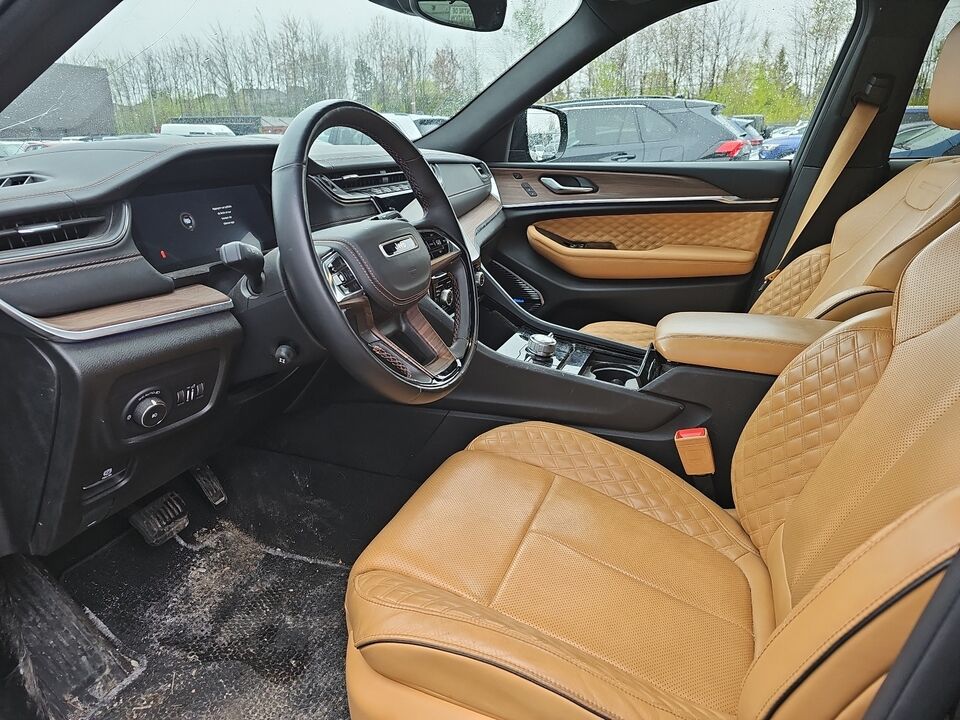 2022 Jeep Grand Cherokee  - Desmeules Chrysler