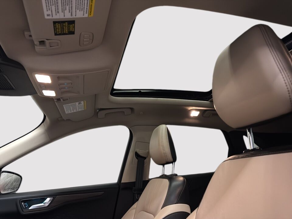 2020 Ford Escape  - Desmeules Chrysler