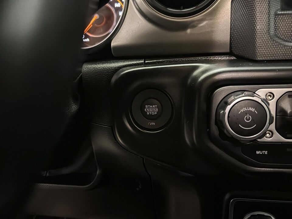 2021 Jeep Wrangler  - Desmeules Chrysler
