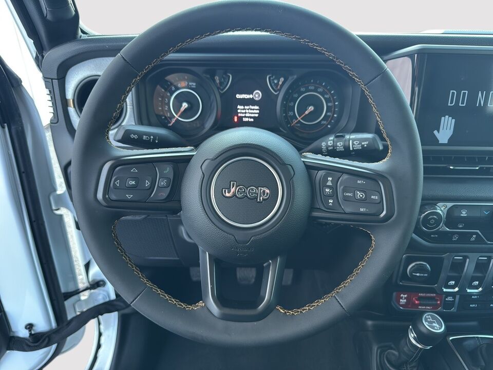 2025 Jeep Wrangler  - Desmeules Chrysler