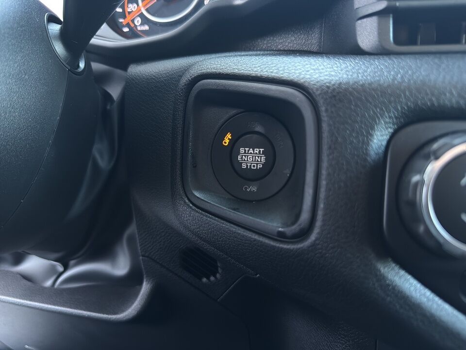 2025 Jeep Wrangler  - Desmeules Chrysler