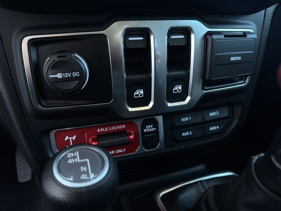 2025 Jeep Wrangler  - Desmeules Chrysler